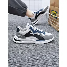 Lejano Men Colourblocked Sneakers