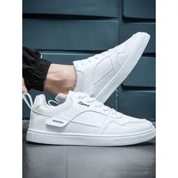 Lejano Men Sneakers