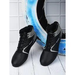 Liberty Men Black Colourblocked Synthetic Sneakers
