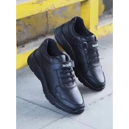 Liberty Unisex Memory Foam Lightweight Sneakers