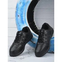 Liberty Unisex Round Toe Lightweight Croslite Sneakers