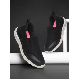 Liberty Women's LEAP7X BRISBEN10E Black Walking Shoes