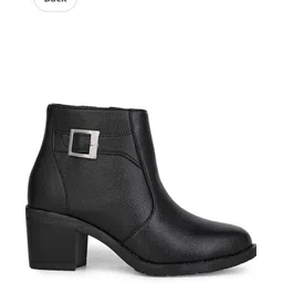 Lightweight & Trending Boots For Women