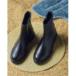 Lightweight Comfort Extra Soft Trendy Premium Stylish Boots For Women