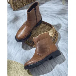 Lightweight Comfort Extra Soft Trendy Premium Stylish Boots For Women