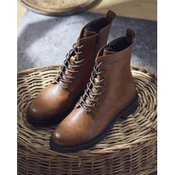 Lightweight Comfort Extra Soft Trendy Premium Stylish Boots For Women