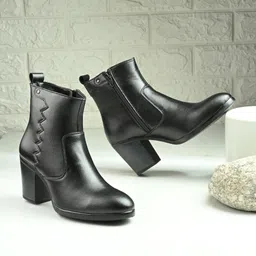 Lightweight Comfort Trendy Premium Stylish Boots For Women