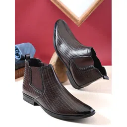 Lightweigt Textured Leatherite Chelsea | Business Casuals,Party Boots For Men