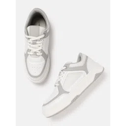 Lino Perros Women Perforated Sneakers