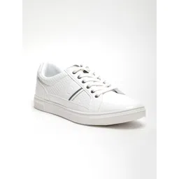 LOCOMOTIVE Men White Sneakers