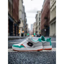 Lotto Women Colourblocked Leather Sneakers