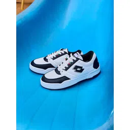 Lotto Women Hoop Star Urbano Colourblocked Basics Sneakers