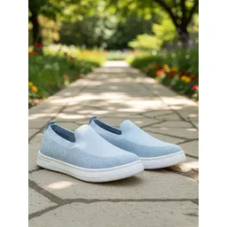 Lotto Women Textured Slip-On Sneakers