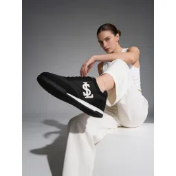 Louis Stitch Black Lightweight and Comfortable Casual Lace-Up Sneakers