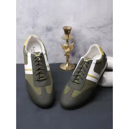 LOUIS STITCH Men Colourblocked Casual Sneaker with Auto Adjustable Elastic Laces