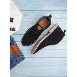 LOUIS STITCH Men Mid-Top Solid Suede Desert Boots