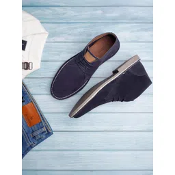 LOUIS STITCH Men Mid-Top Solid Suede Desert Boots