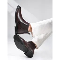 LOUIS STITCH Men Solid Mid Top Slip-On Chelsea Boots