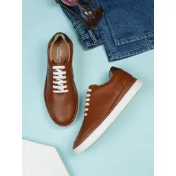 LOUIS STITCH Men Tan Dotted Casual Sneakers