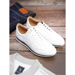 LOUIS STITCH Men White Casual Diamond Embossed Sneakers