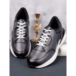 Louis Stitch Men's Dutch Grey Casual Sneakers