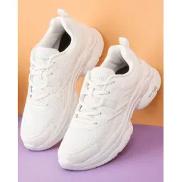 Low-Top Lace-Up Sports Shoes