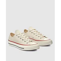 Low-Tops Lace-Fastening Sneakers