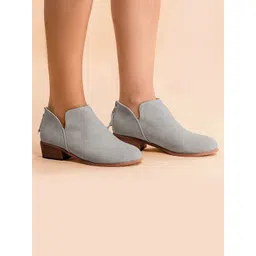 LULU & SKY Women Block-Heeled Round Toe Suede Boots