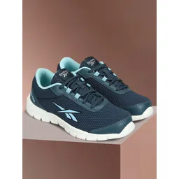 Lux runner W Running Shoes For Women