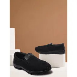 M7 by Metronaut Men Slip-On Sneakers