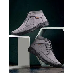 Mactree Men Lightweight Suede Mid-Top Sneakers