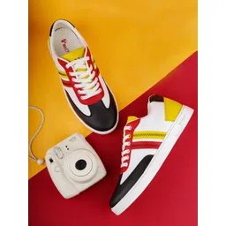Mactree Men White Colourblocked PU Lightweight Sneakers