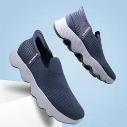 MASSAGER-HANDFREE Running / Training & Gym Shoe / Outdoors Running Shoes For Men