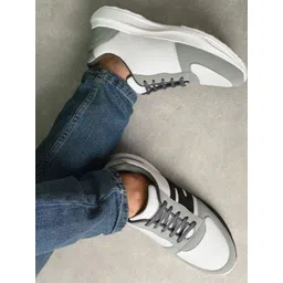 Mast & Harbour Men Colourblocked Sneakers