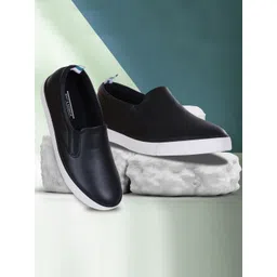 Mast & Harbour Men Slip-On Sneakers