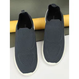 max Men PU Slip-On Sneakers