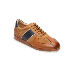 mccoy Men Round Toe Sneakers