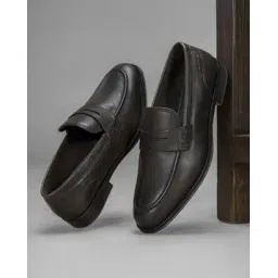 Men Casual Shoes with Genuine Leather Upper