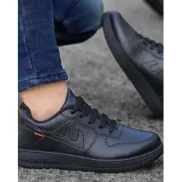 Men Casual Shoes with Synthetic Upper       