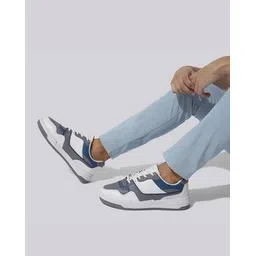 Men Colourblock Lace-Up Sneakers