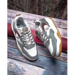 Men Colourblock Lace-Up Sneakers