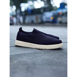 Men Impulso Slip-on Navy Sneakers