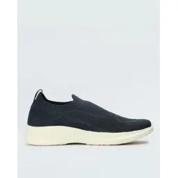 Men Knitted Slip-On Casual Shoes