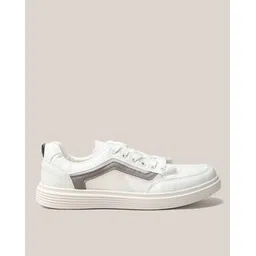 Men Lace-Up Sneakers