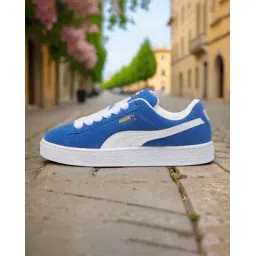 Men Lace-Up Sneakers with Genuine leather upper