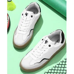 Men Lace-Up Sneakers with PUUpper