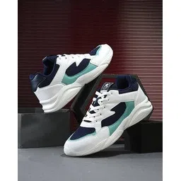 Men Low-Top Lace-Up Running Shoes