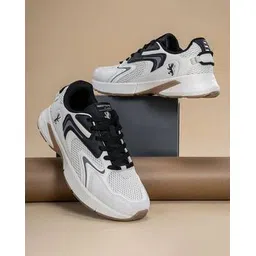 Men Low-Top Lace-Up Sneakers