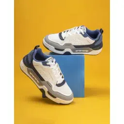 Men Low-Top Lace-Up Sneakers