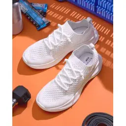 Men Low-Top Lace-Up Sneakers